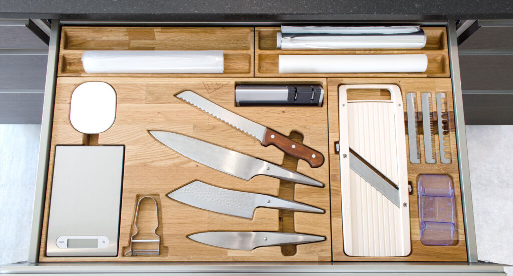 Aménagements_de_tiroirs_couteaux_cuisine